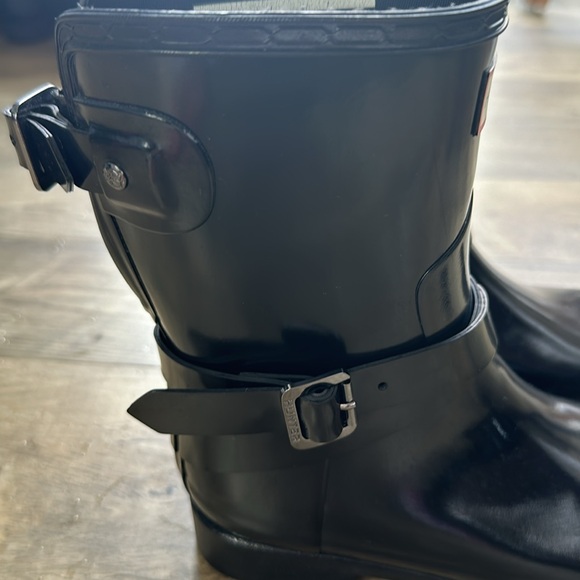 Hunter Refined Back Adjustable Short Gloss Black - Picture 6 of 7